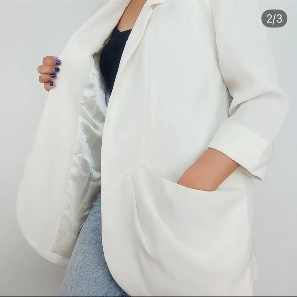 Jennifer Lopez Classic White Blazer - Picture 3 of 6